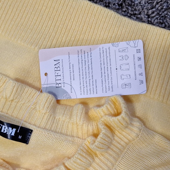 BTFBM pullover 1/4 button relaxed heavy sweater - ruffles - yellow - M - Picture 10 of 10
